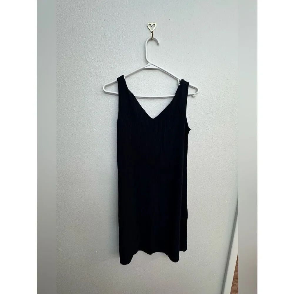 GAP Black Textured/Ribbed Front/Back V Neck Sleeveless Dress - Size M